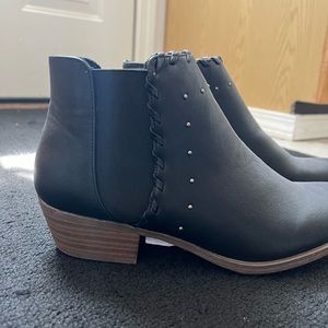 Brand new never worn!